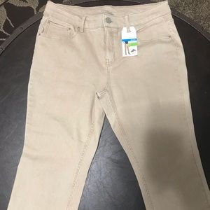 Time and Tru Women’s Bootcut Jeans